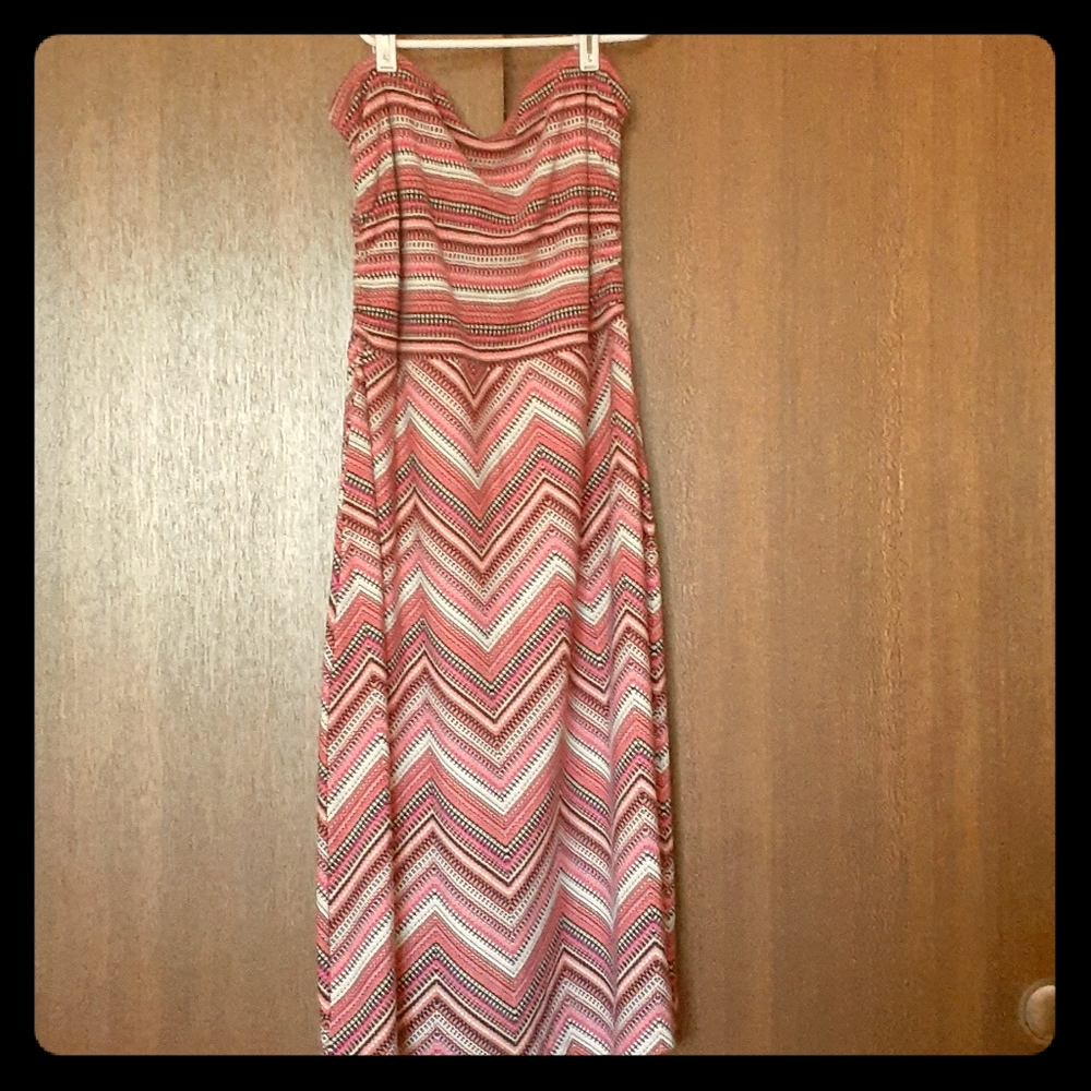 Dakini Strapless Chevron Maxi Dress in Pink & White